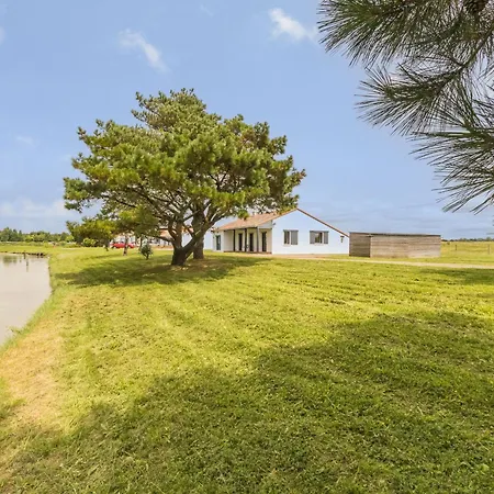 Holiday home Maison Calme, Entouree De Marais, Proche Et Commerces, Avec Jardin Et Equipements Complets - Fr-1-306-1283 *