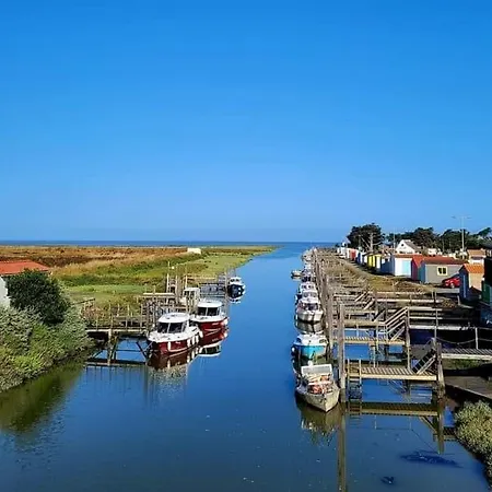 Maison Calme, Entourée De Marais, Proche Et Commerces, Avec Jardin Et équipements Complets - Fr-1-306-1283 Les Moutiers